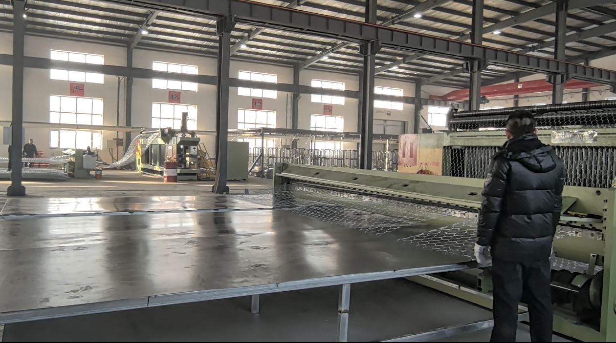 Derniers blogs de l'entreprise sur Pourquoi de plus en plus de fabricants choisissent la nouvelle machine à gabions haute vitesse de Jinlida ?