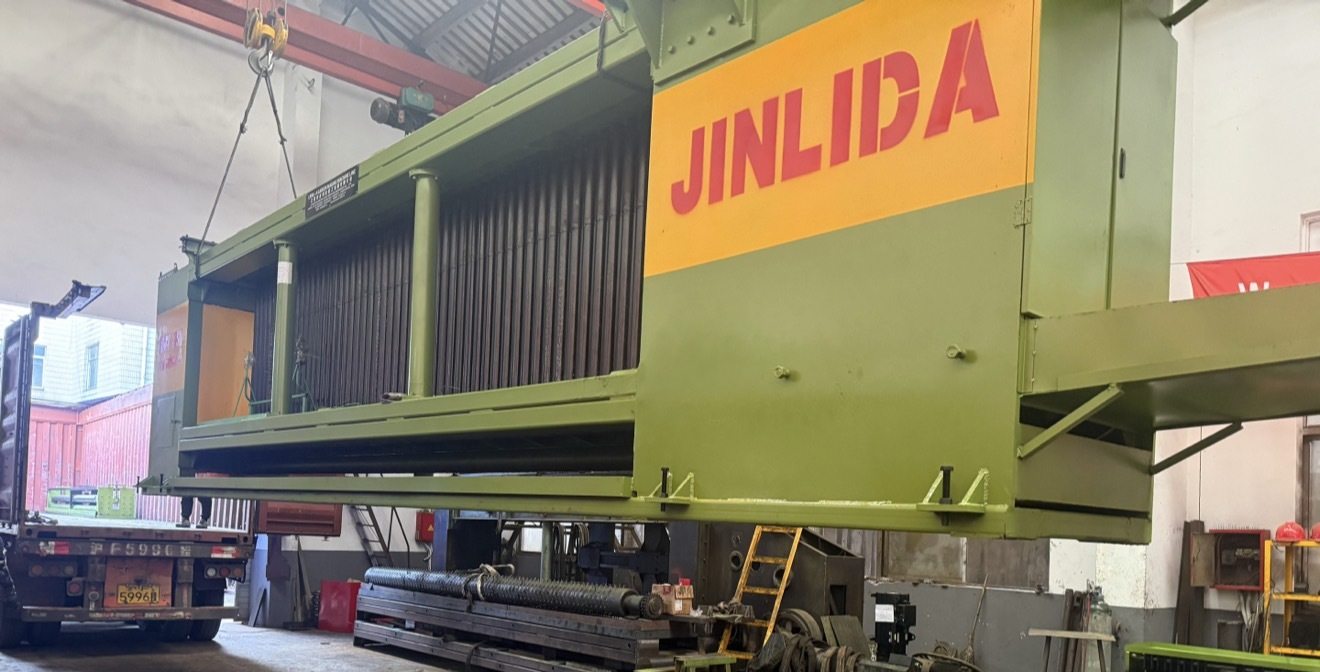 Derniers blogs de l'entreprise sur Le client sud-asiatique choisit la machine à gabon CNC JINLIDA pour améliorer l'efficacité de la production