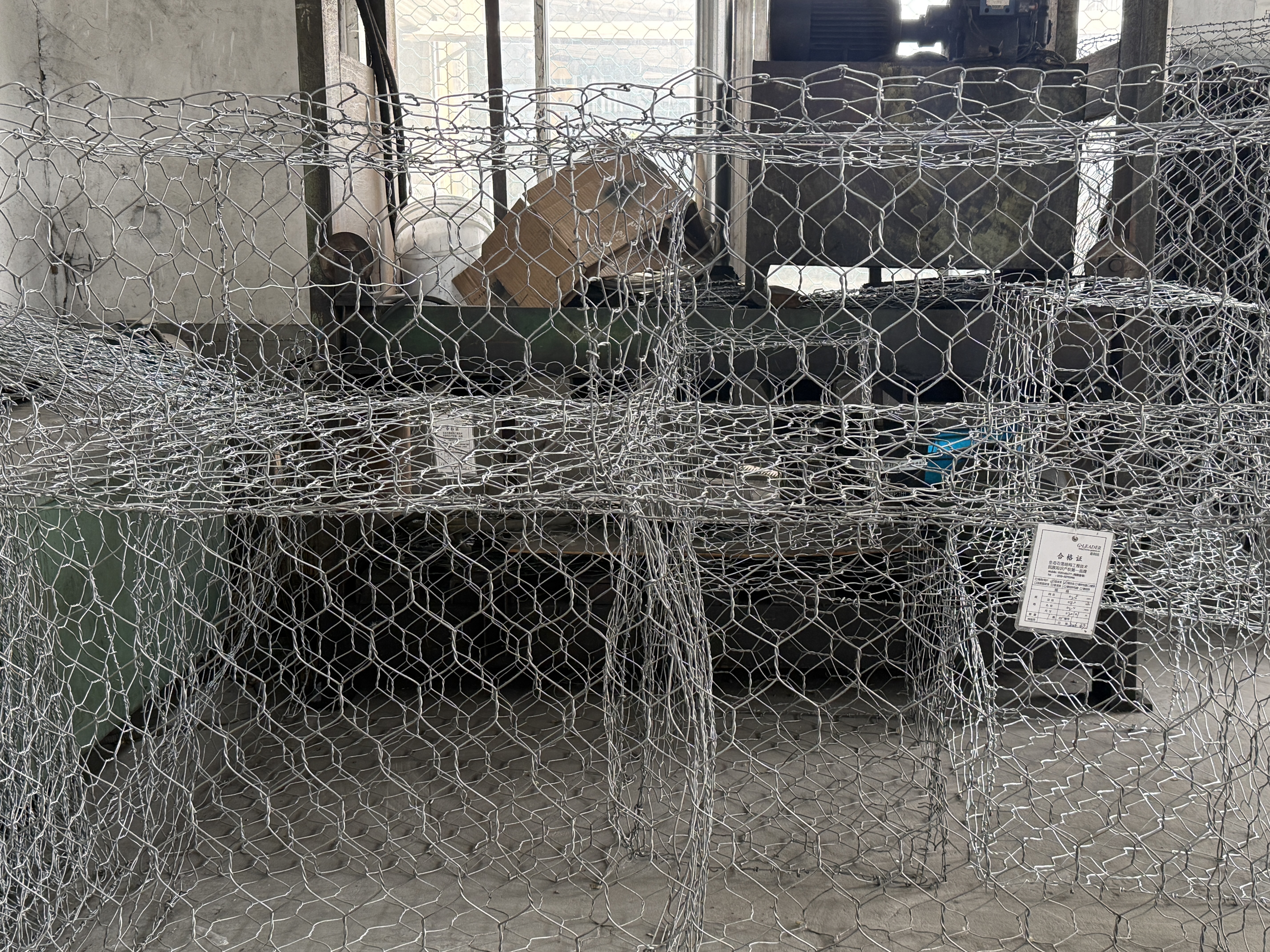 Derniers blogs de l'entreprise sur Une révolution dans la fabrication de mailles de gabions: les machines CNC modernes offrent une stabilité et une efficacité inégalées