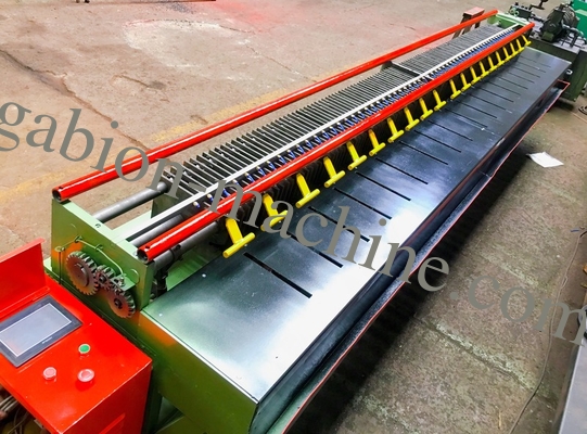 acheter Machine automatique à boîtes de gabions 2-4m Largeur de maille 2-4mm Système de commande PLC fabrication en ligne