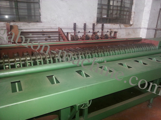 acheter 380V ligne de production de gabions efficaces pour une largeur de maille de 1 à 2 m fabrication en ligne