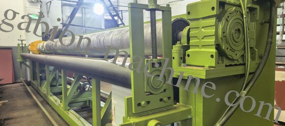 Acheter Machine de découpe automatique de treillis métallique à entraînement servo pour le cisaillement de feuilles de gabions, largeur 5,5 m fabrication en ligne