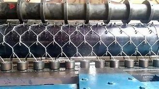 acheter Machine hexagonale de fabrication nette de fil de Gi de Hillside avec l'approbation de la CE fabrication en ligne
