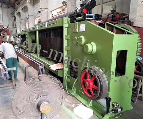 Machine à mailles de gabion pour poulet 350-550N/Mm2 ± 3% Tolérance tissage tordu